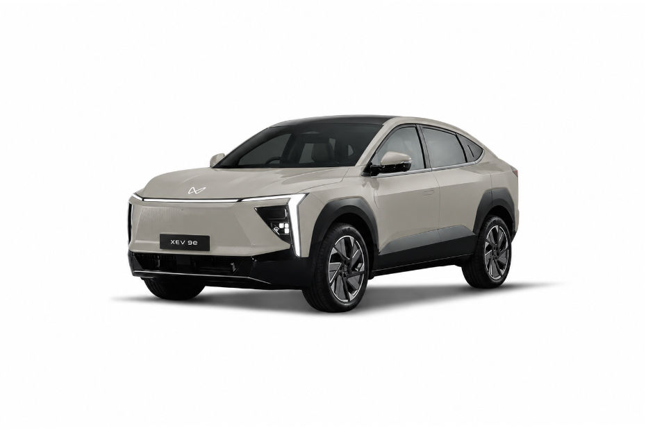 Mahindra XEV 9e Satin Desert Myst colour