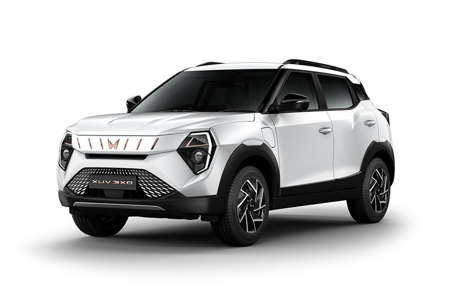 Mahindra XUV 3XO EV Everest White colour